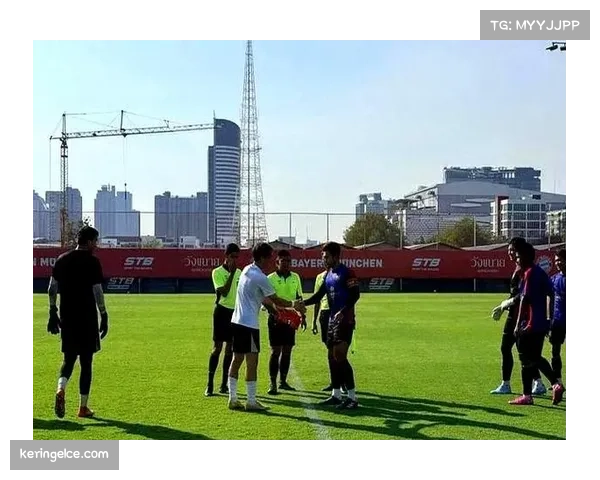 升班马对决：重庆铜梁龙与辽宁铁人第2轮在龙兴足球场相遇